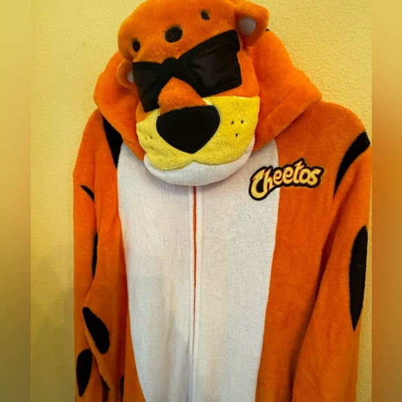 Chester the Cheetah Cheetos Onesie Halloween Costume EUC Large - Picture 4 of 5